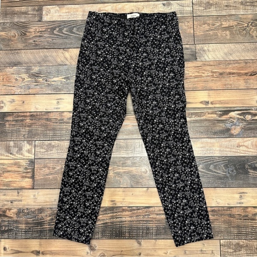 Takara Women's  Black Floral Print Front-Zipper Ankle Pants Size 11